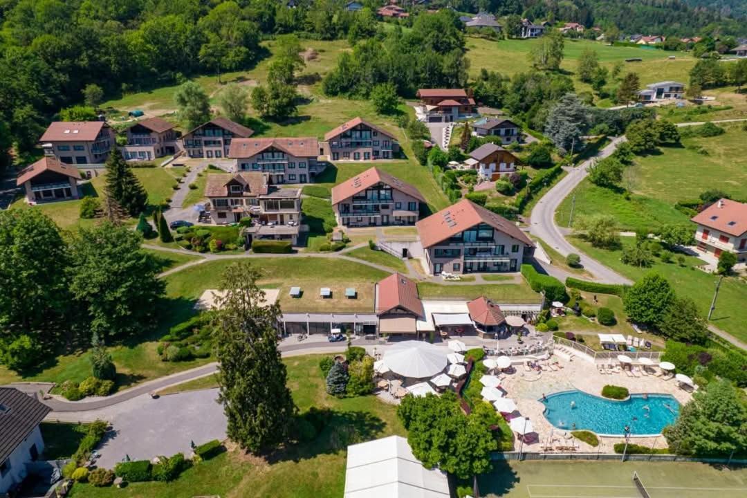 Résidence Hôtelière Spa Les Chataigniers Saint-Jorioz Exterior foto